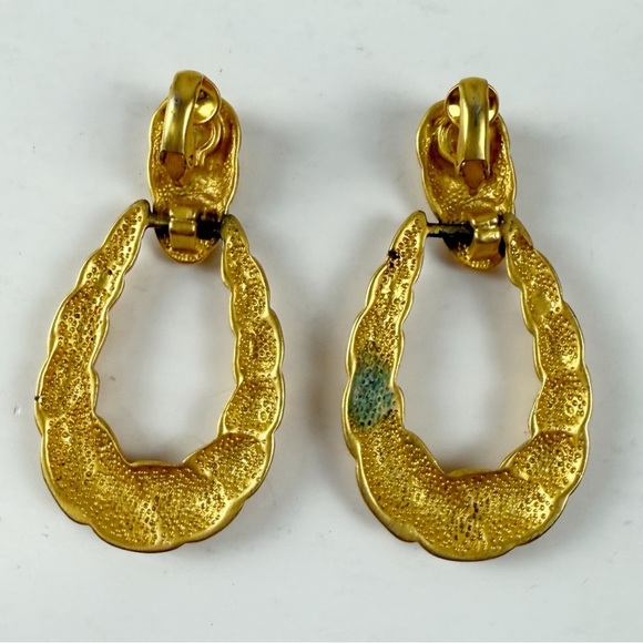 Statement Earrings Gold Tone Textured Twist Dangle Clip On - Picture 2 of 4